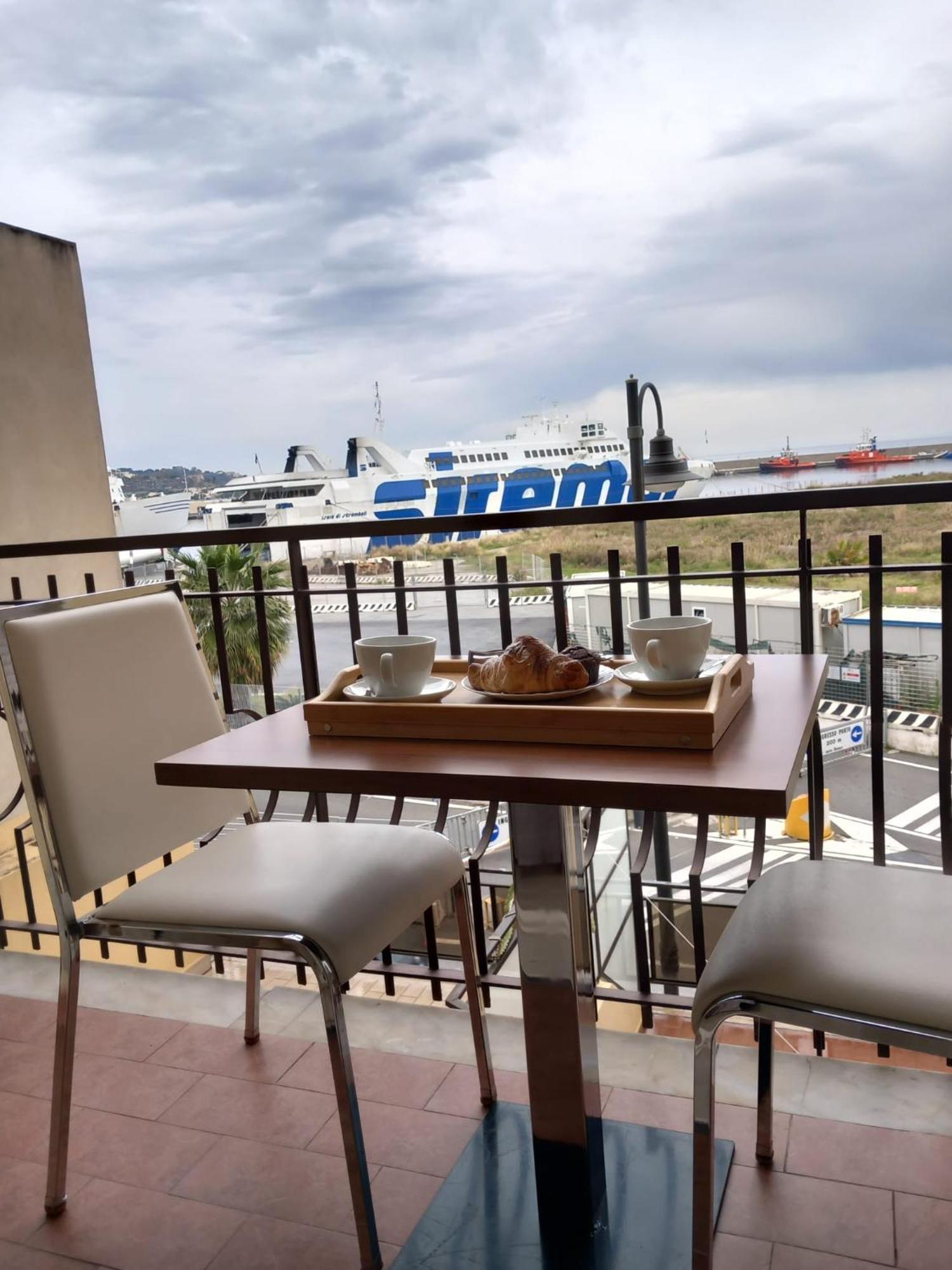 Baaria Porto Rooms Milazzo Kültér fotó